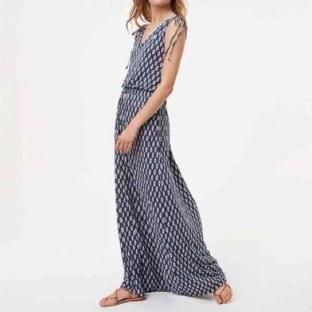 EUC - LOFT Red Blue and White Patterned Maxi Dress SIZE SMALL